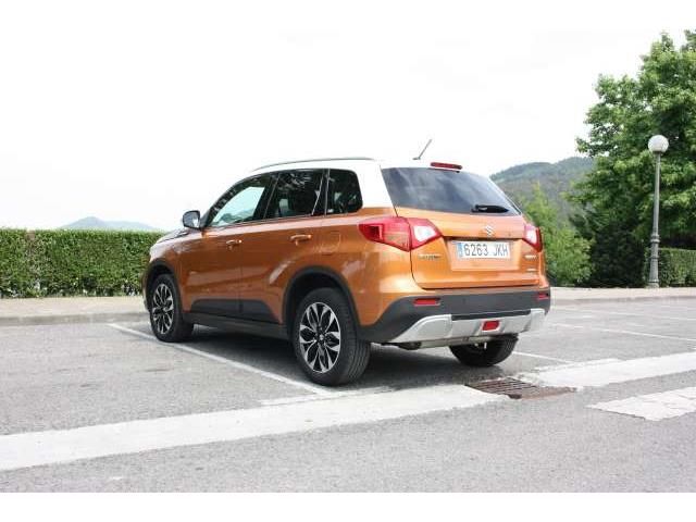 Suzuki Vitara • 2015 • 96,000 km 5