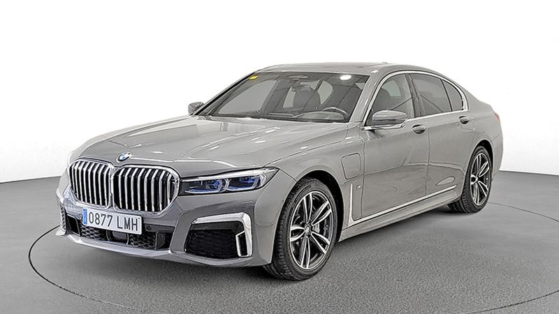 BMW 7 Series • 2019 • 52,750 km 1