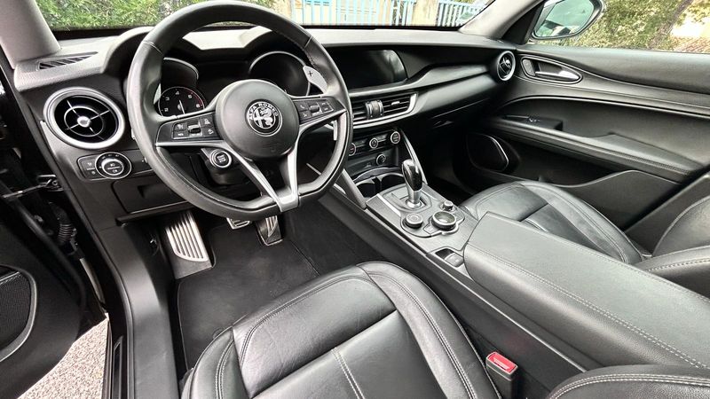 Alfa Romeo Stelvio • 2019 • 82,500 km 5