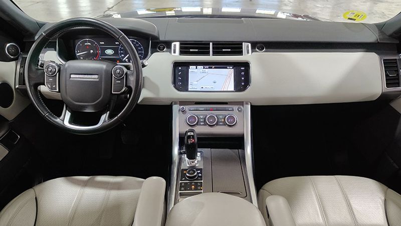 Land Rover Range Rover Sport • 2016 • 102,000 km 5