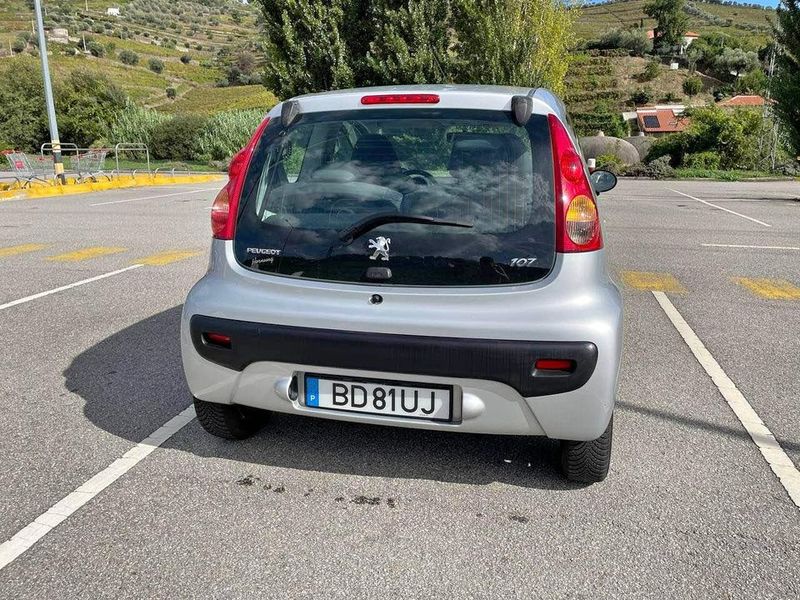 Peugeot 107 • 2006 • 153,000 km 2