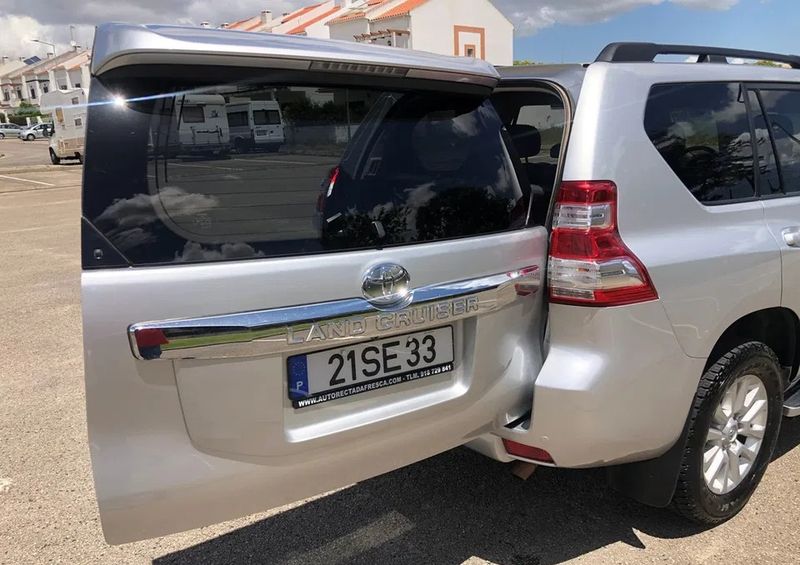 Toyota Land Cruiser • 2016 • 139,000 km 6