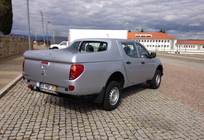 Mitsubishi L200 • 2011 • 110,000 km 2