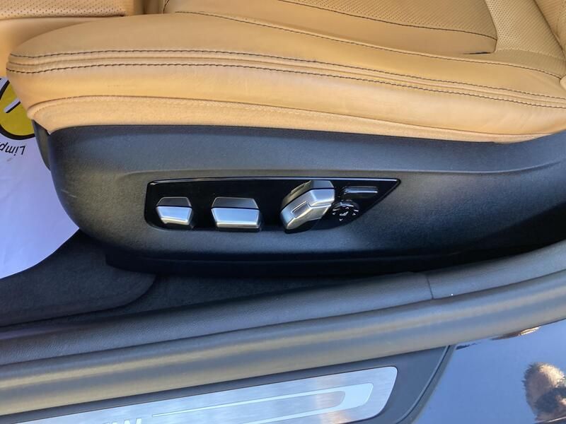 BMW 5 Series • 2021 • 43,912 km 3