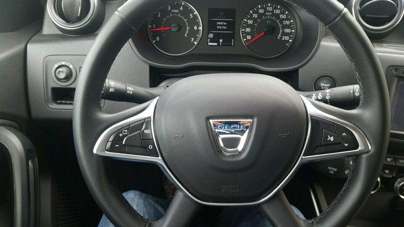 Dacia Duster • 2018 • 76,000 km 2
