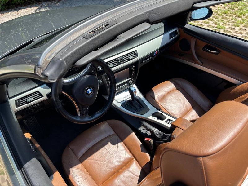 BMW 3 Series • 2009 • 180,000 km 8