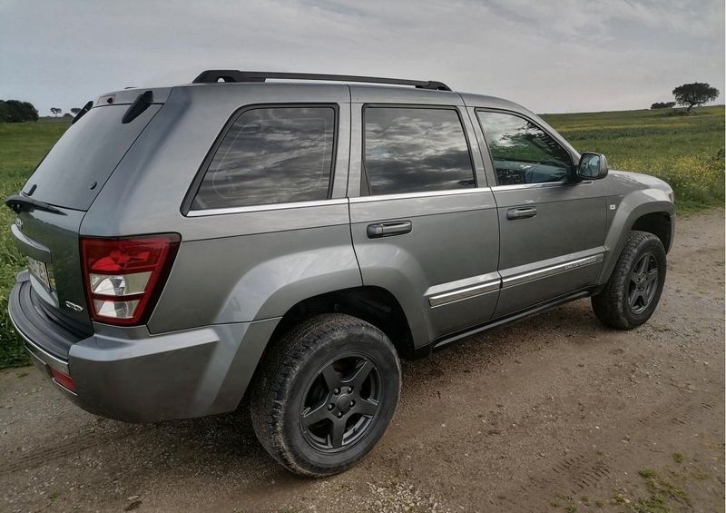 Jeep Cherokee • 2006 • 110,000 km 2