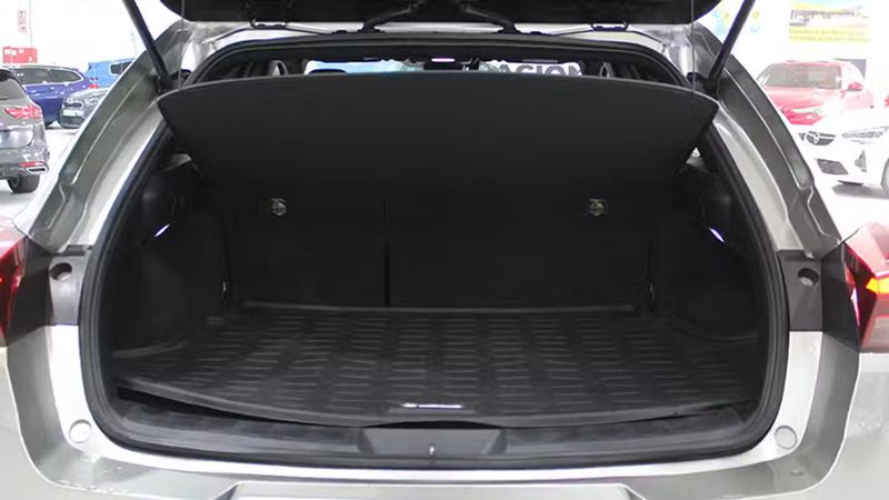 Lexus UX • 2021 • 79,916 km 10