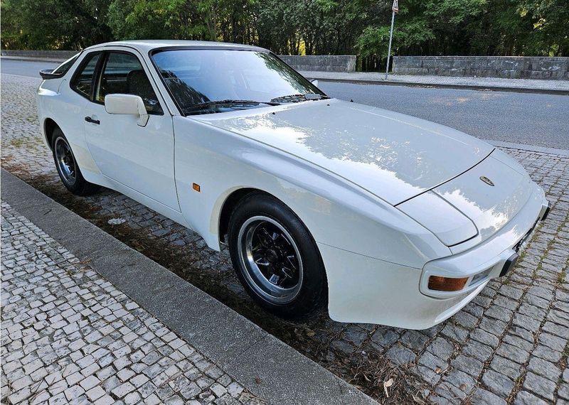 Porsche 944 • 1982 • 40,000 km 1