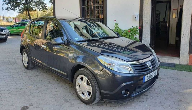 Dacia Sandero • 2009 • 97,000 km 1