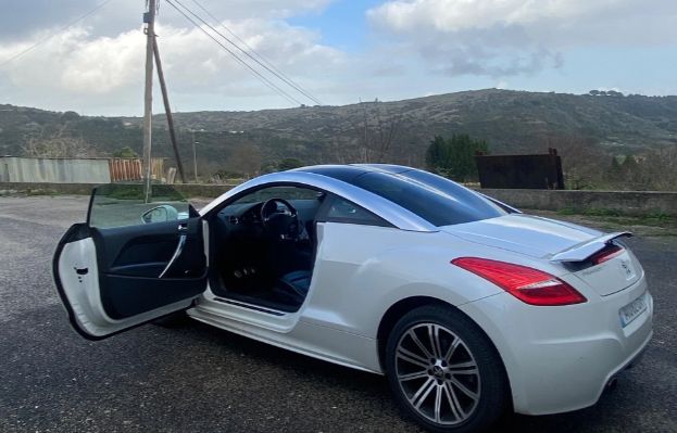 Peugeot RCZ • 2012 • 120,000 km 2