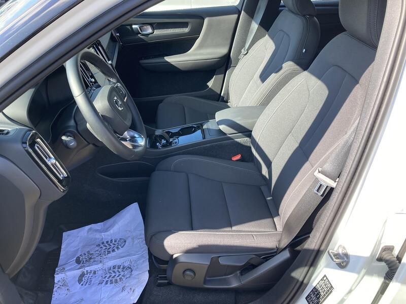 Volvo XC40 • 2023 • 16,708 km 19