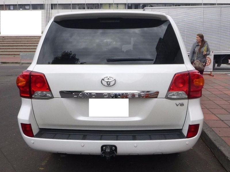 Toyota Sequoia • 2015 • 110,000 km 2