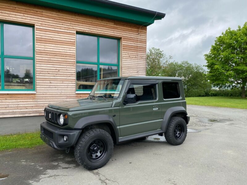 Suzuki Jimny • 2020 • 101,000 km 1