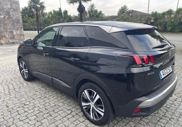 Peugeot 3008 • 2017 • 220,000 km 4