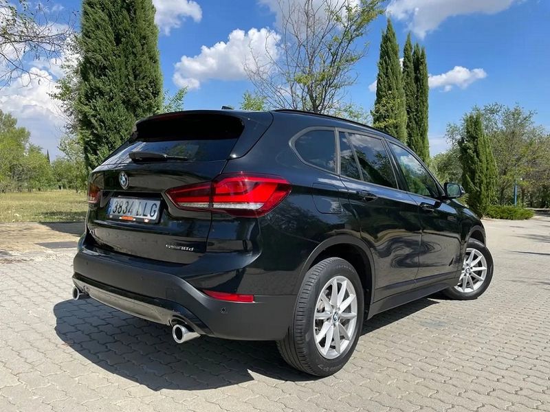 BMW X1 • 2020 • 95,000 km 4
