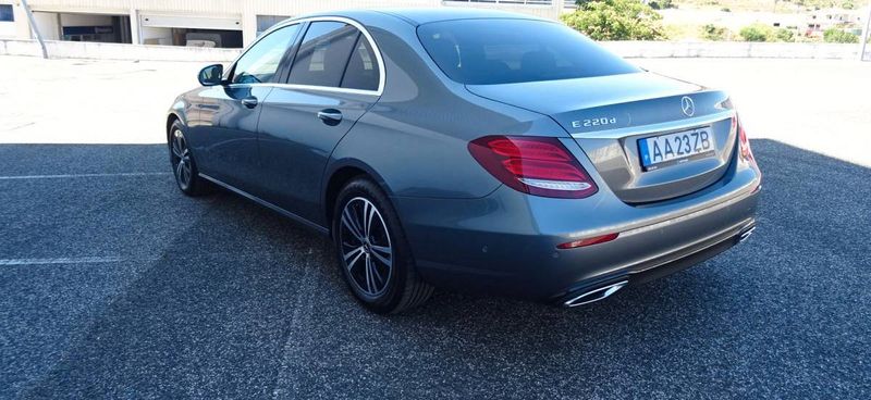 Mercedes-Benz E • 2002 • 20,000 km 2