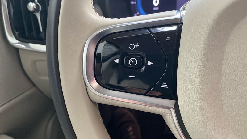 Volvo S90 • 2023 • 32,000 km 19