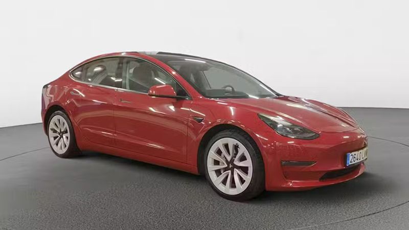 Tesla Model 3 • 2022 • 61,628 km 1