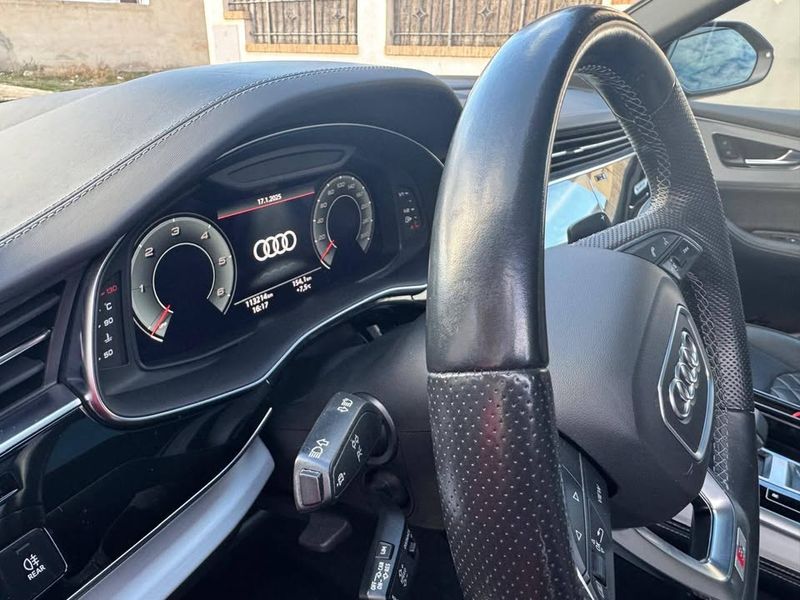 Audi Q8 • 2021 • 114,000 km 4