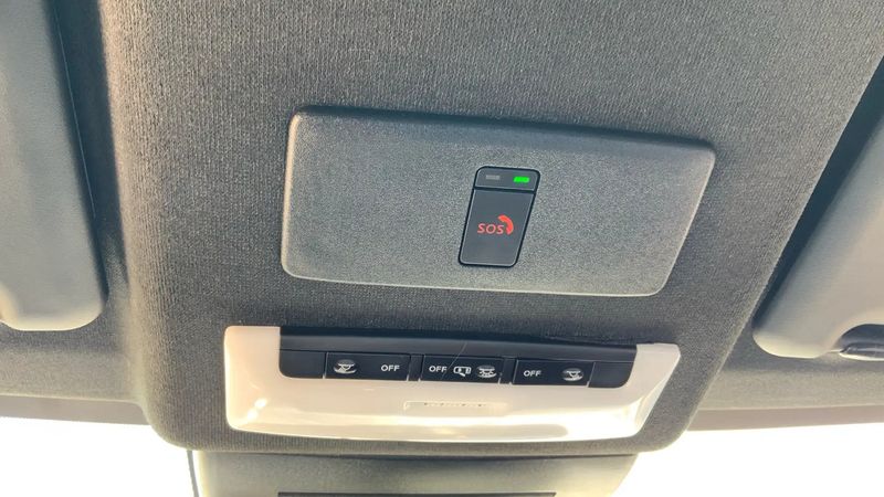 Nissan Juke • 2022 • 33,500 km 11