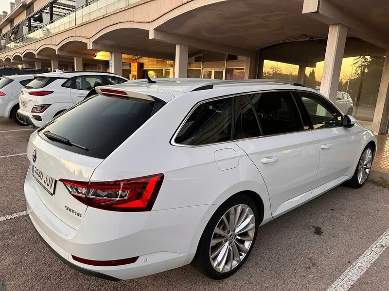 Škoda Superb Combi • 2015 • 135,000 km 4
