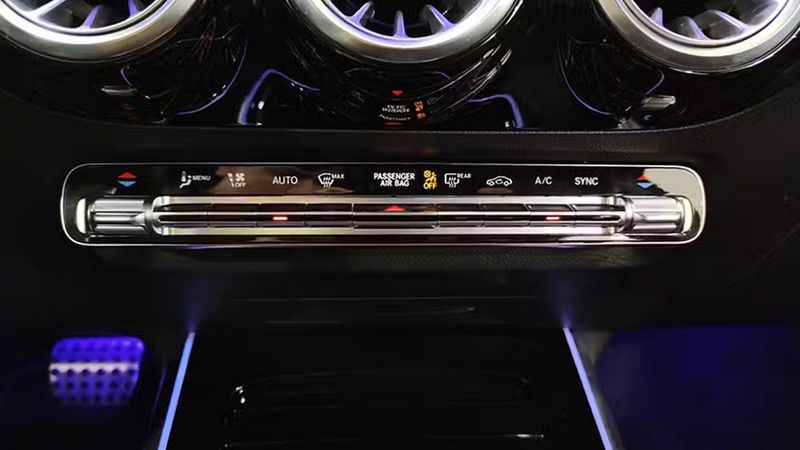 Mercedes-Benz 200 - 300 • 2021 • 34,237 km 7