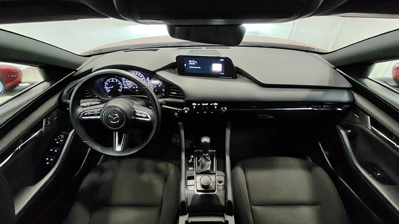 Mazda 3 • 2023 • 18,720 km 6