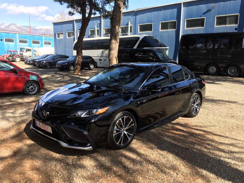 Toyota Camry • 2020 • 55,000 km 5