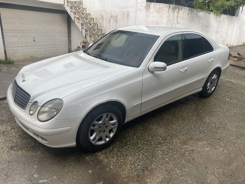 Mercedes-Benz E-Class • 2006 • 105,000 mi 11