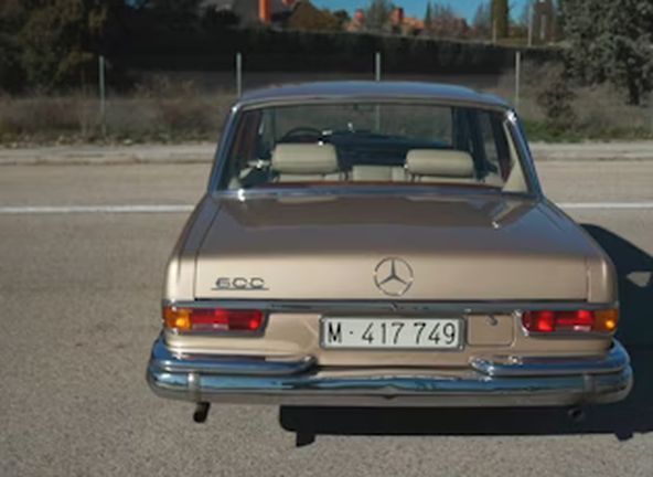 Mercedes-Benz S • 1964 • 77,500 km 16