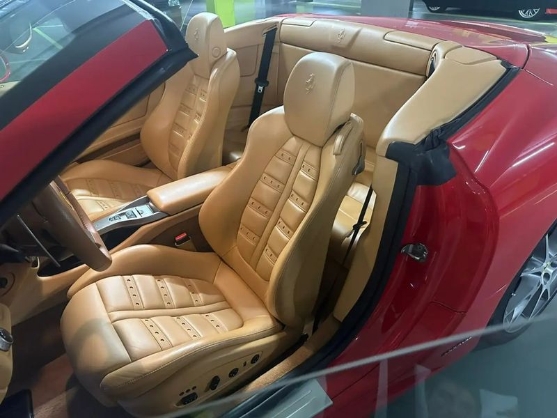 Ferrari California • 2009 • 34,000 km 11