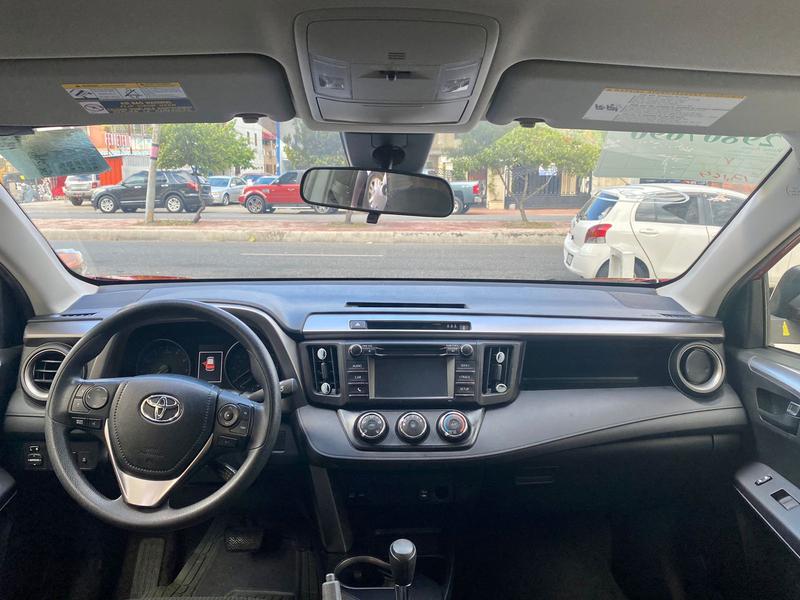 Toyota RAV4 • 2017 • 17,000 km 3