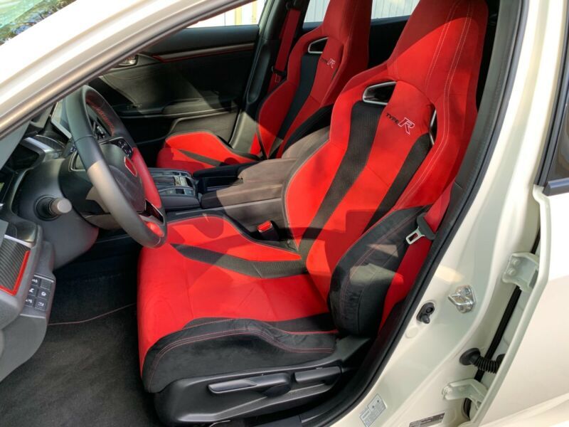 Honda Civic • 2017 • 124,000 km 11