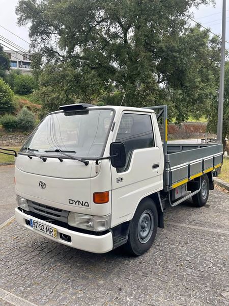 Toyota Dyna • 1999 • 187,000 km 1