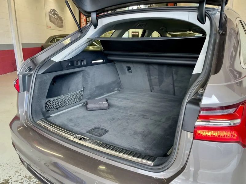 Audi A6 Avant • 2019 • 72,500 km 12