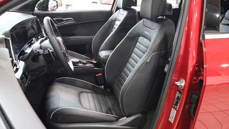 Kia Sportage • 2024 • 425 km 12