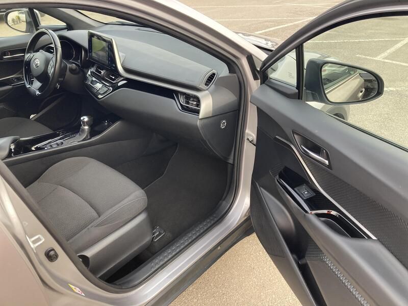 Toyota C-HR • 2019 • 63,000 km 15