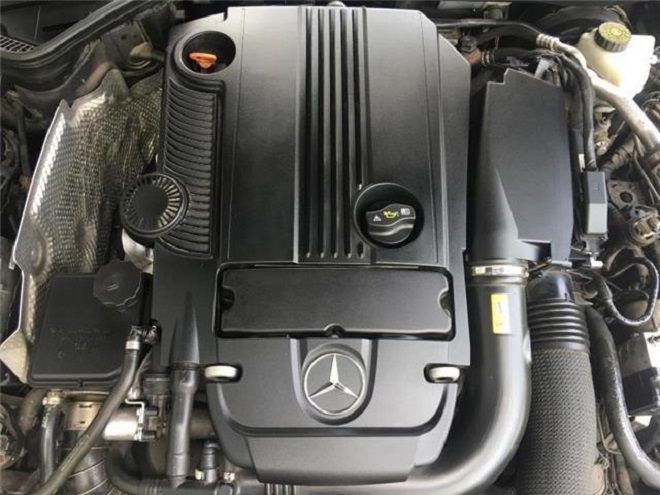 Mercedes-Benz SLK • 2011 • 137,000 km 8