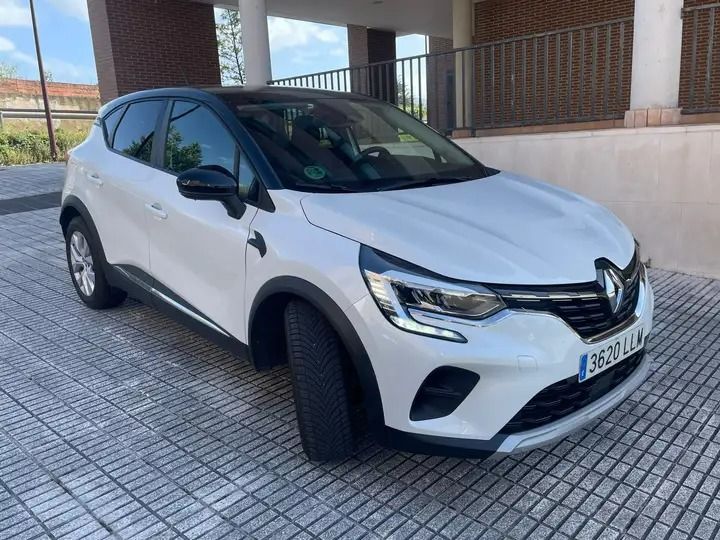 Renault Captur • 2020 • 32,000 km 3