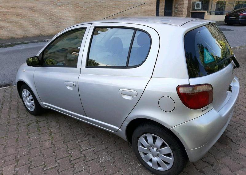 Toyota Yaris • 2002 • 170,000 km 2