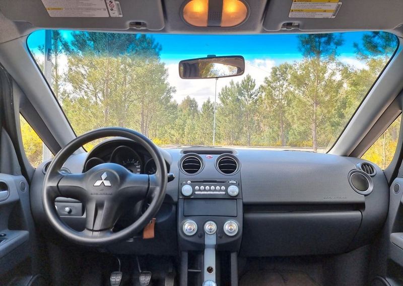 Mitsubishi Colt • 2000 • 40,000 km 6