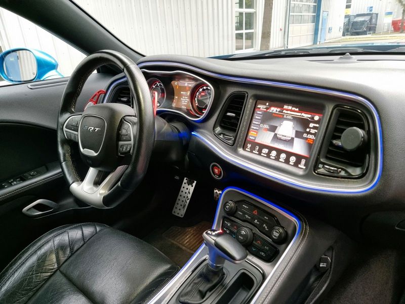 Dodge Challenger • 2015 • 66,700 km 13