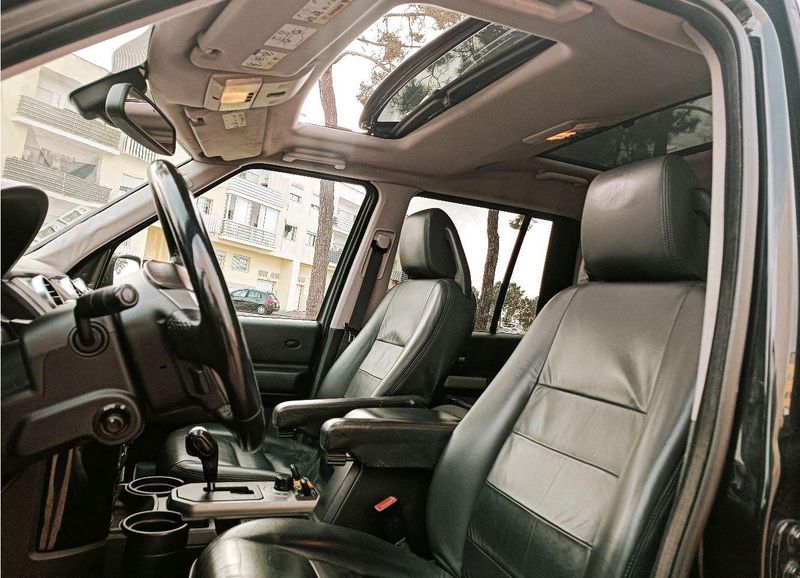 Land Rover Discovery • 2008 • 200,000 km 4