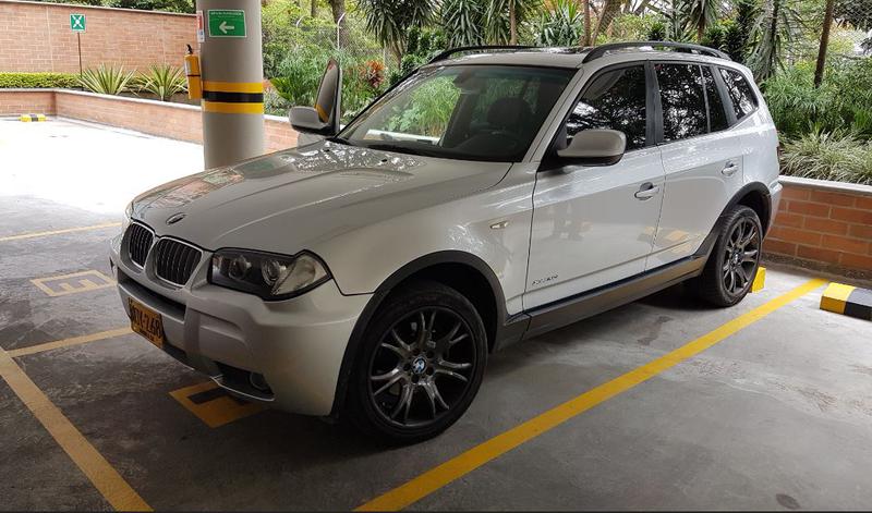 BMW X3 • 2010 • 53,000 km 5