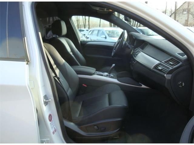 BMW X6 • 2013 • 163,000 km 7