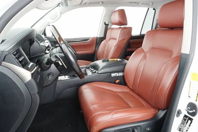 Lexus LX • 2019 • 33,932 mi 9