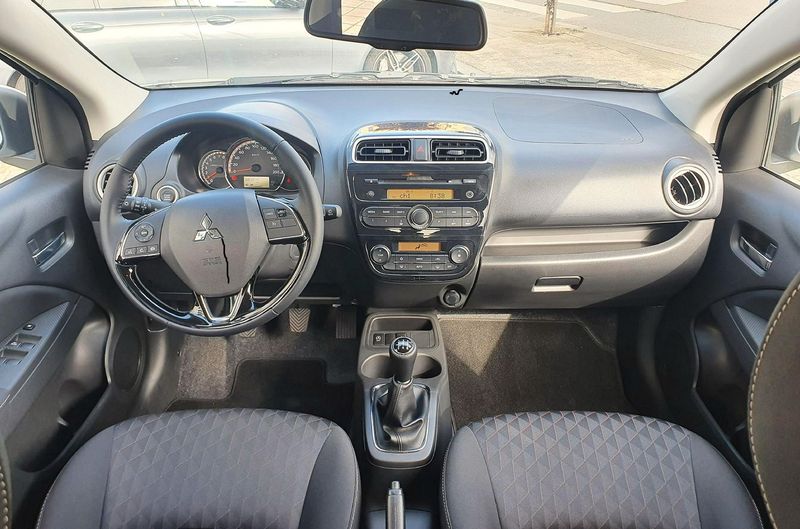 Mitsubishi XPander • 2022 • 4,999 km 3