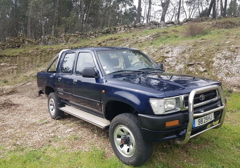 Toyota Hilux • 1998 • 245,000 km 1