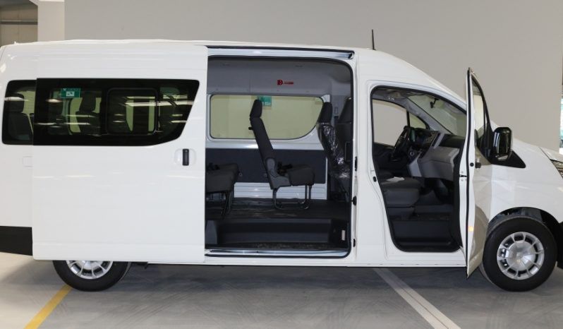 Toyota Hiace Van • 2020 • 65,000 km 2